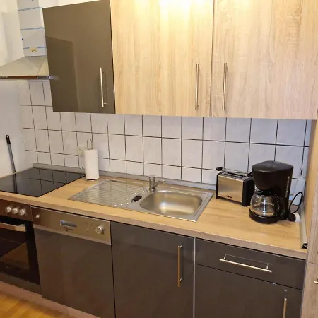 Monteurwohnung Zwickauer Land דירה Crimmitschau
