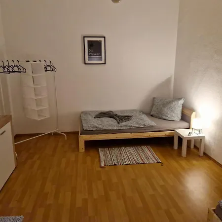 Monteurwohnung Zwickauer Land דירה *