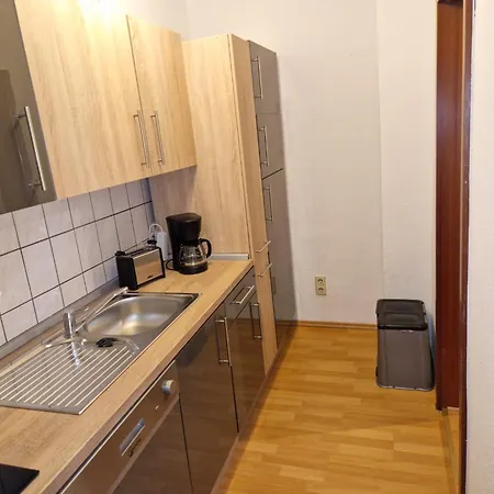 Monteurwohnung Zwickauer Land דירה Crimmitschau